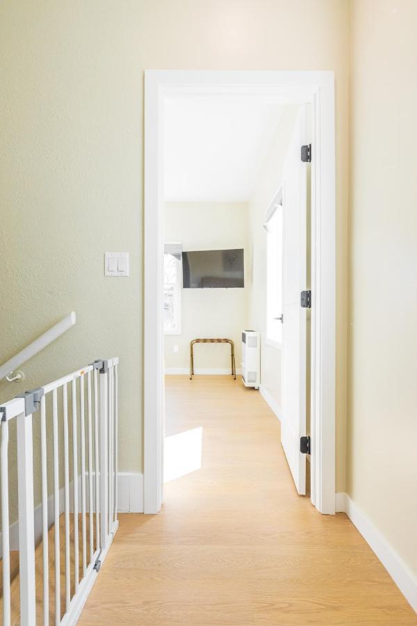 Cozy Sunny Brand-New Apt 1 Block From The Beach Long Beach Exterior photo